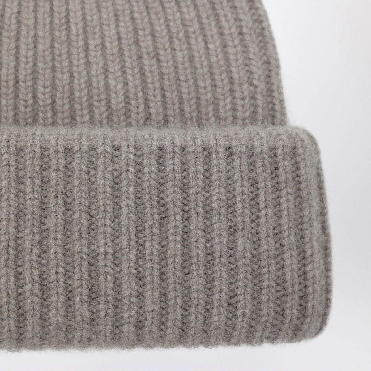 Soft Goat Greige cashmere beanie