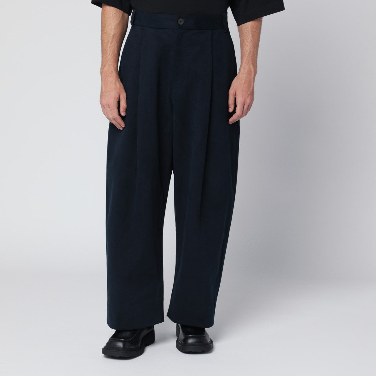 STUDIO NICHOLSON Wide-leg navy blue cotton trousers Studio Nicholson
