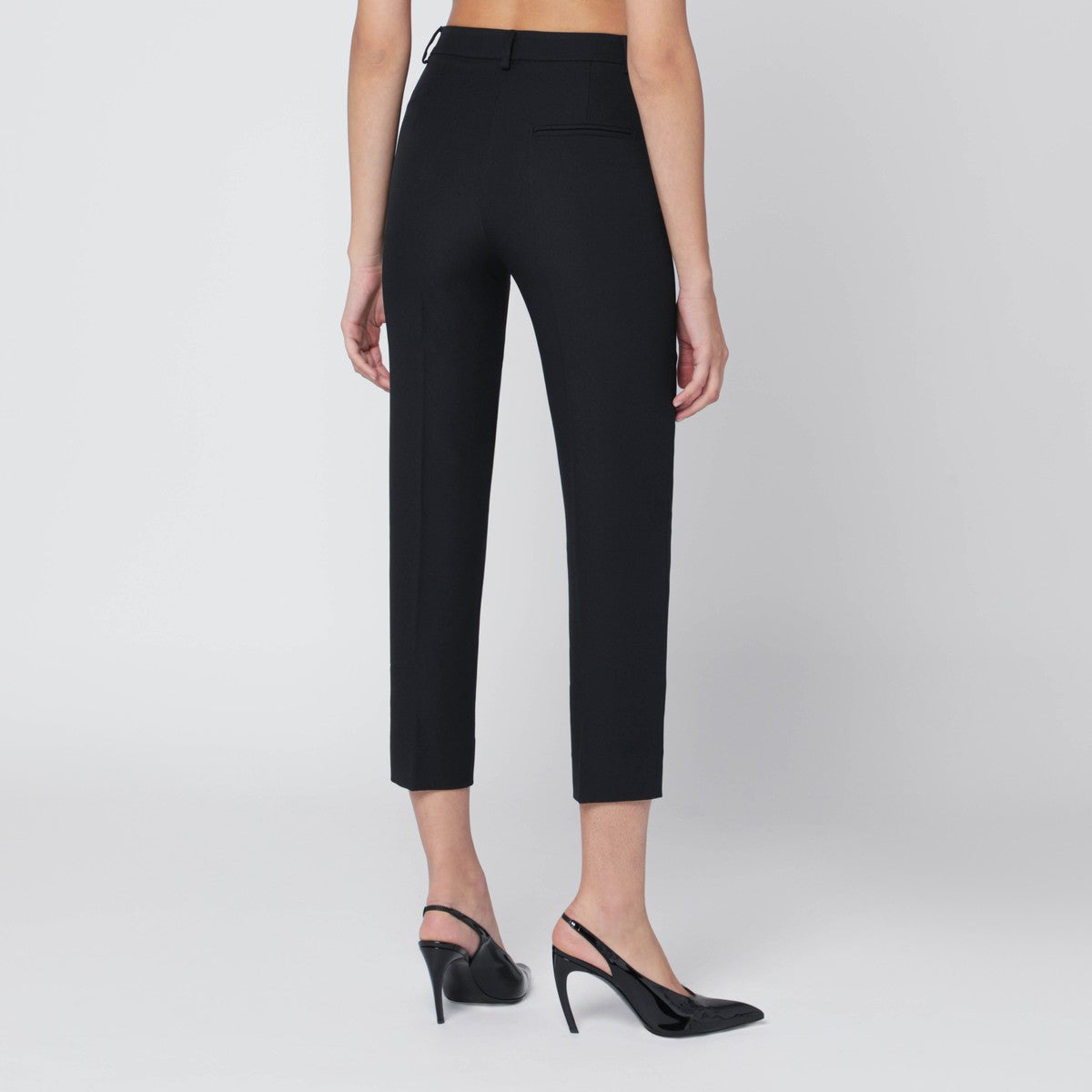THE ANDAMANE Black Yacinta capri trousers The Andamane
