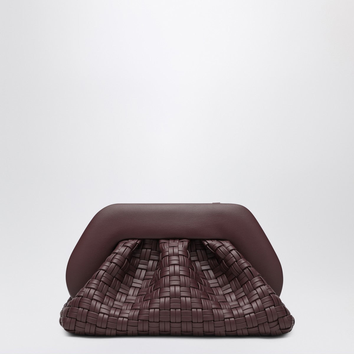 THEMOIRè Plum colored woven clutch Tia THEMOIRè