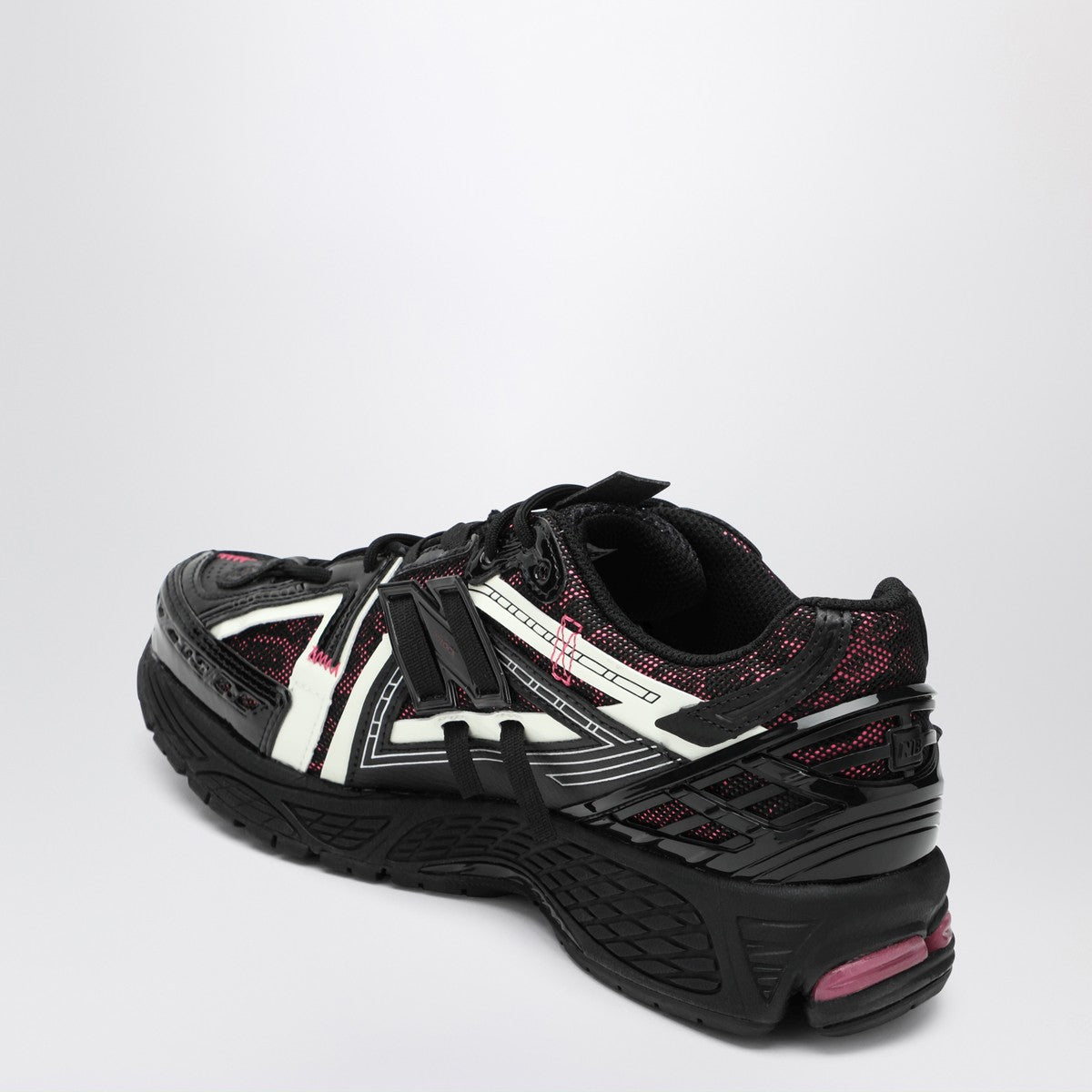New Balance Sneakers 1906A black/pink New Balance