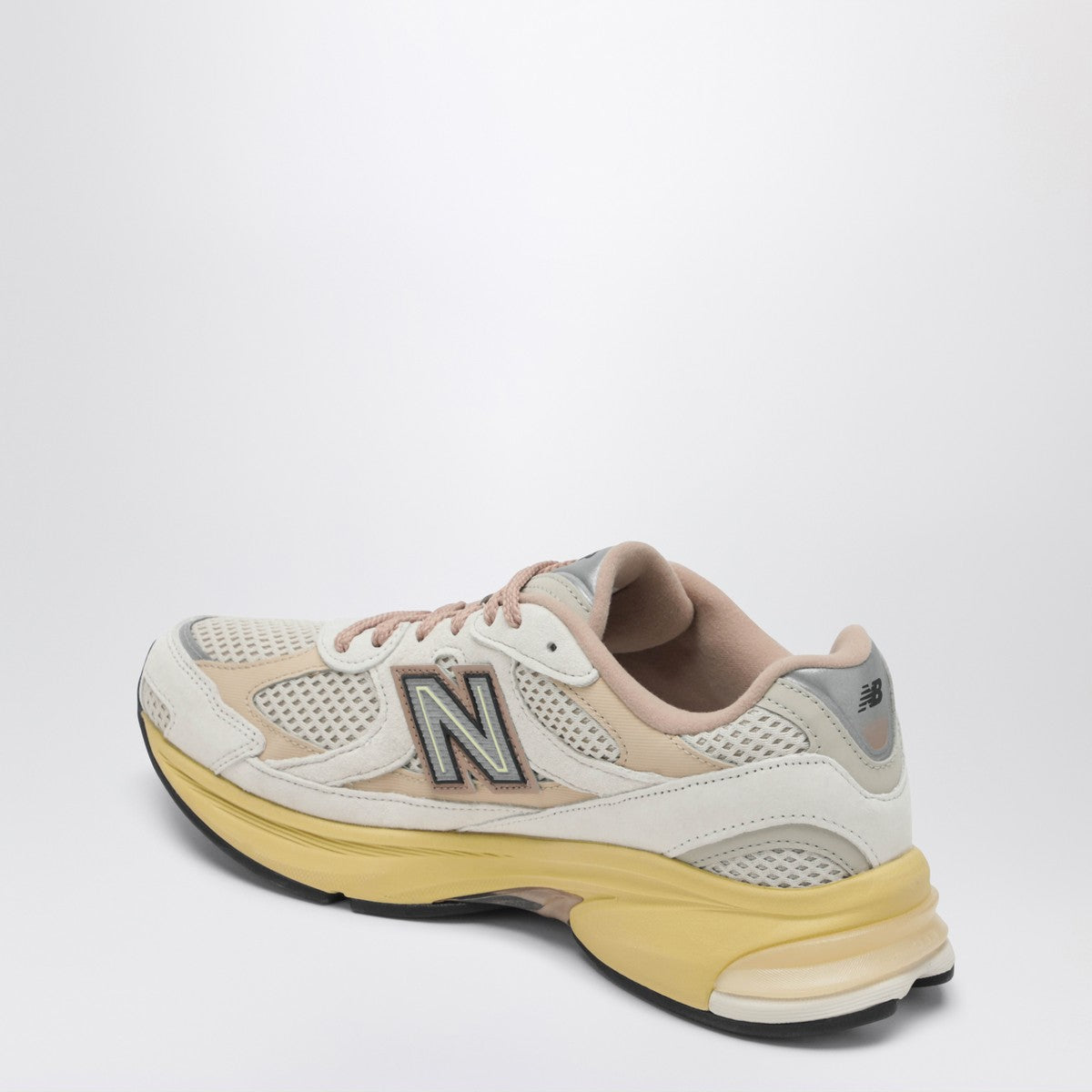 New Balance 2010 sneaker in Linen/Desert Clay New Balance