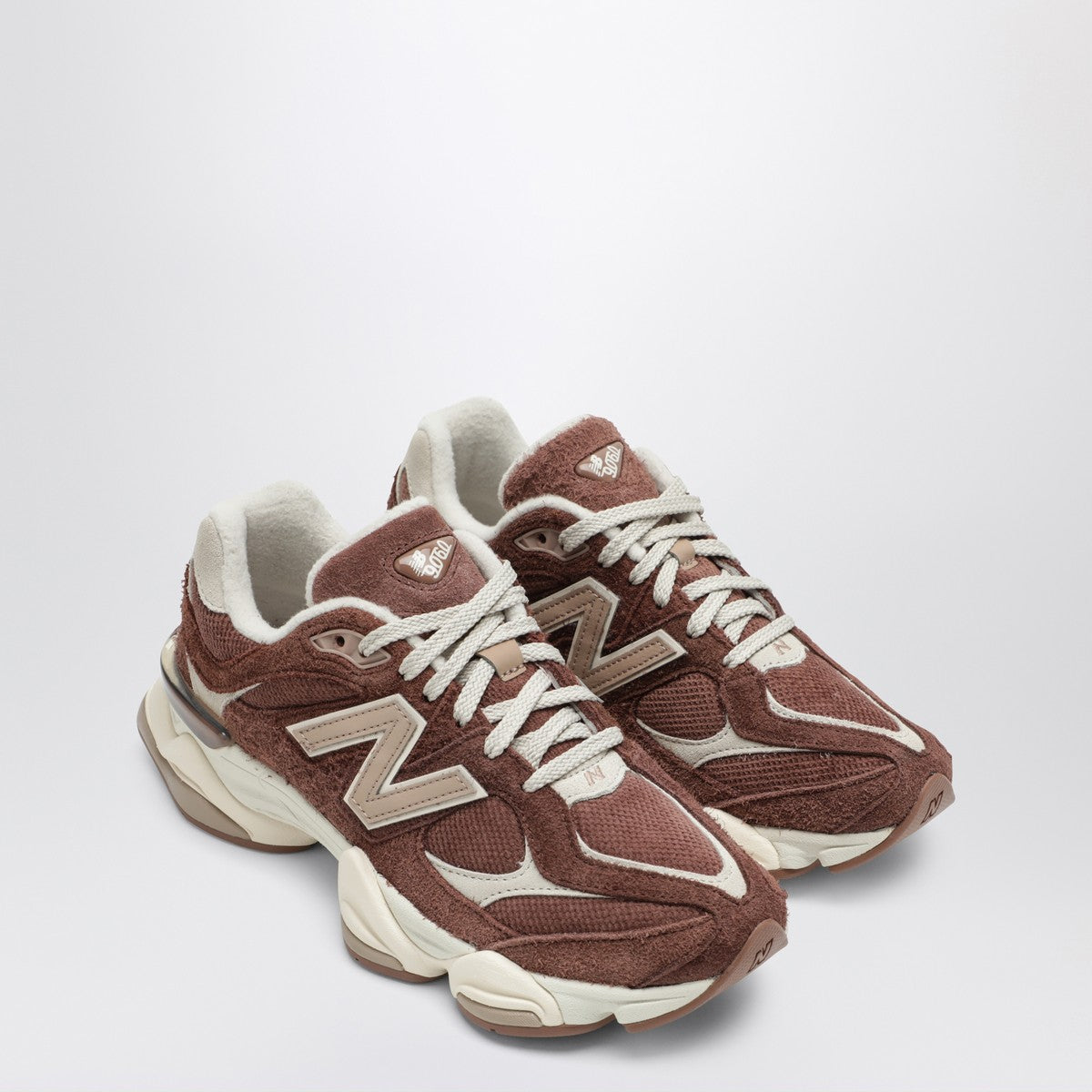 New Balance Red/beige 9060 sneakers New Balance