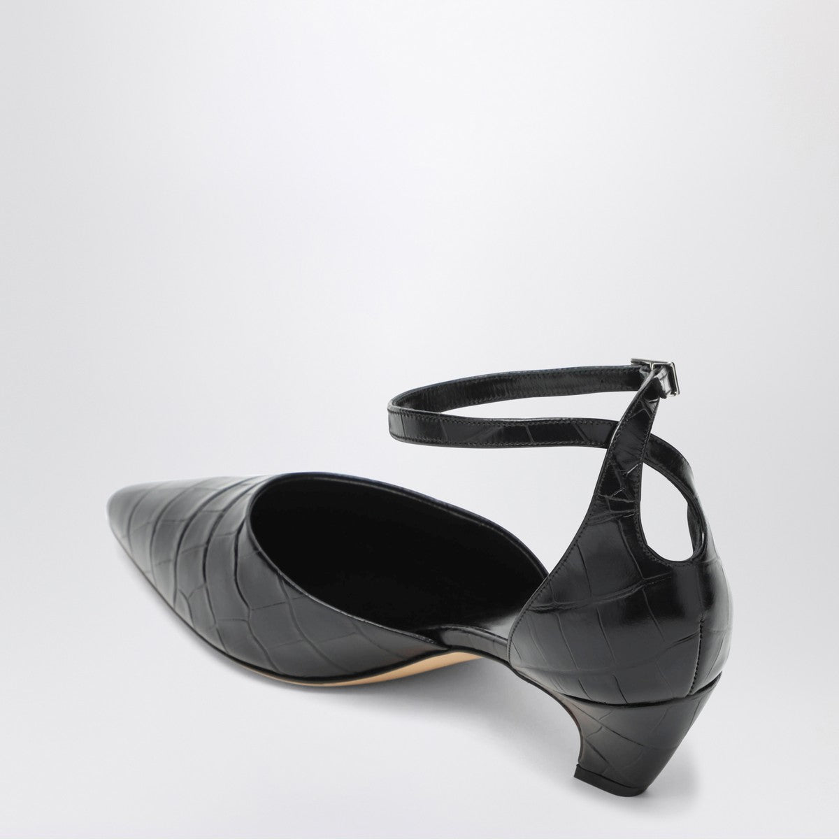 Le Monde Béryl Black Victoria décolleté with crocodile print Le Monde Béryl