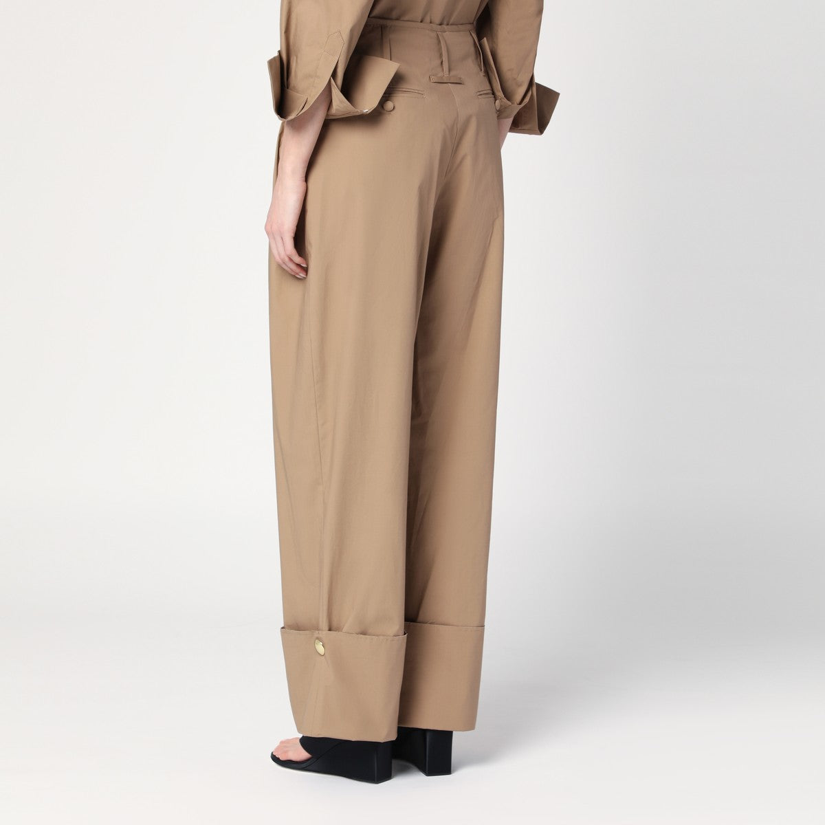 DARKPARK Camel-coloured cuffed trousers Darkpark