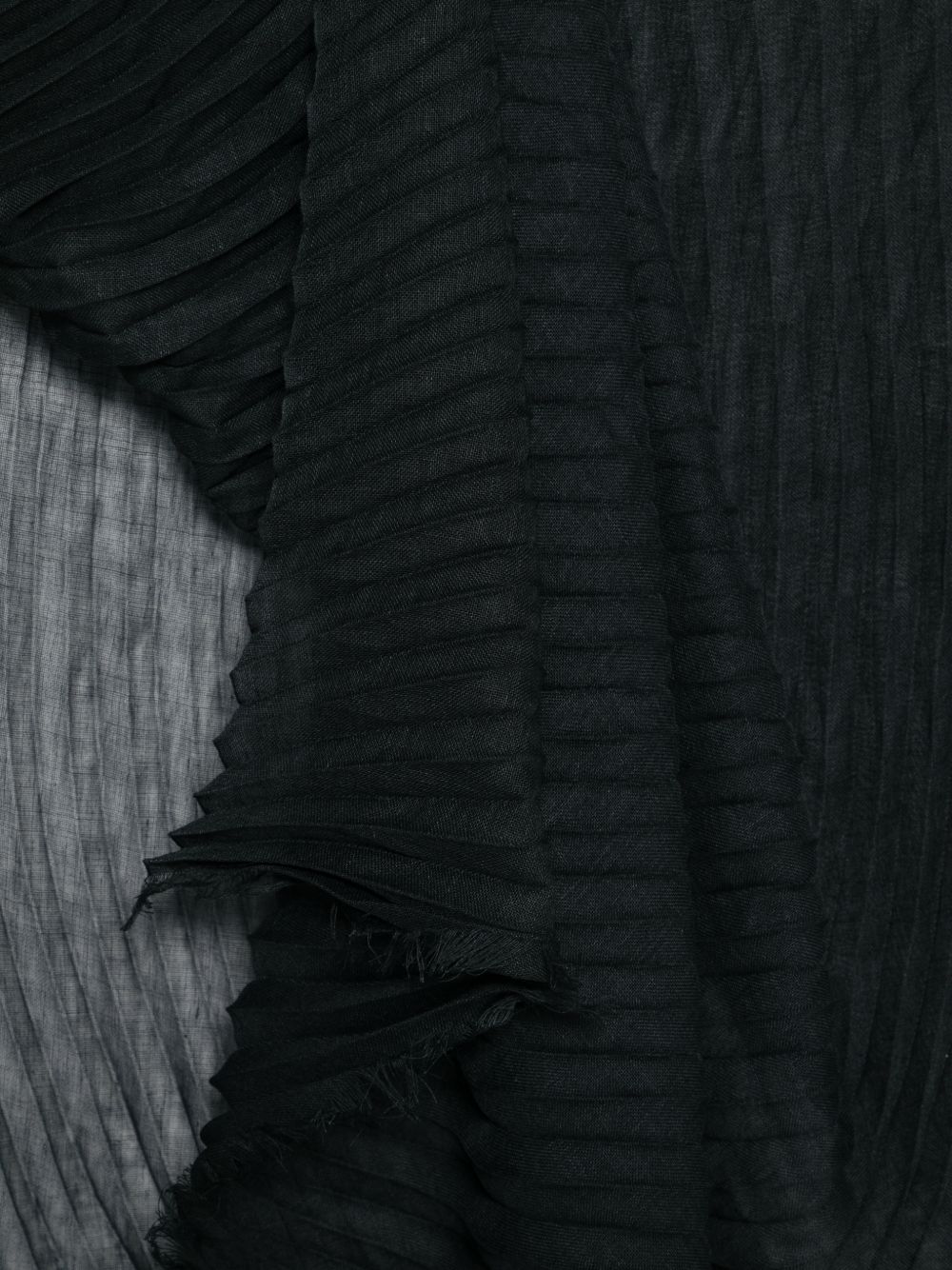 PLEATED SCARF