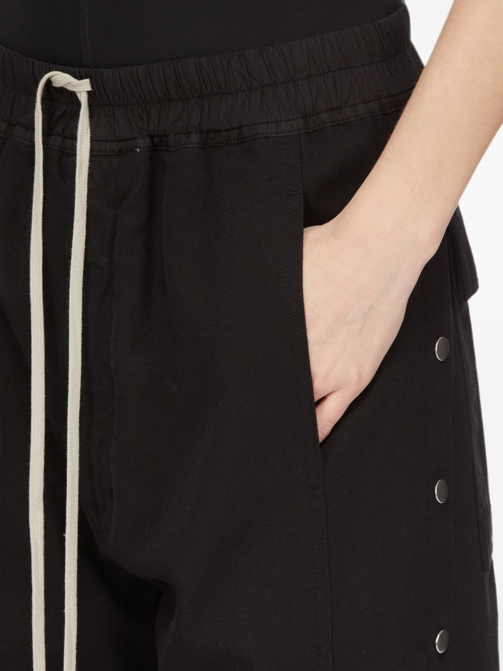 WIDE-LEG SWEATPANTS