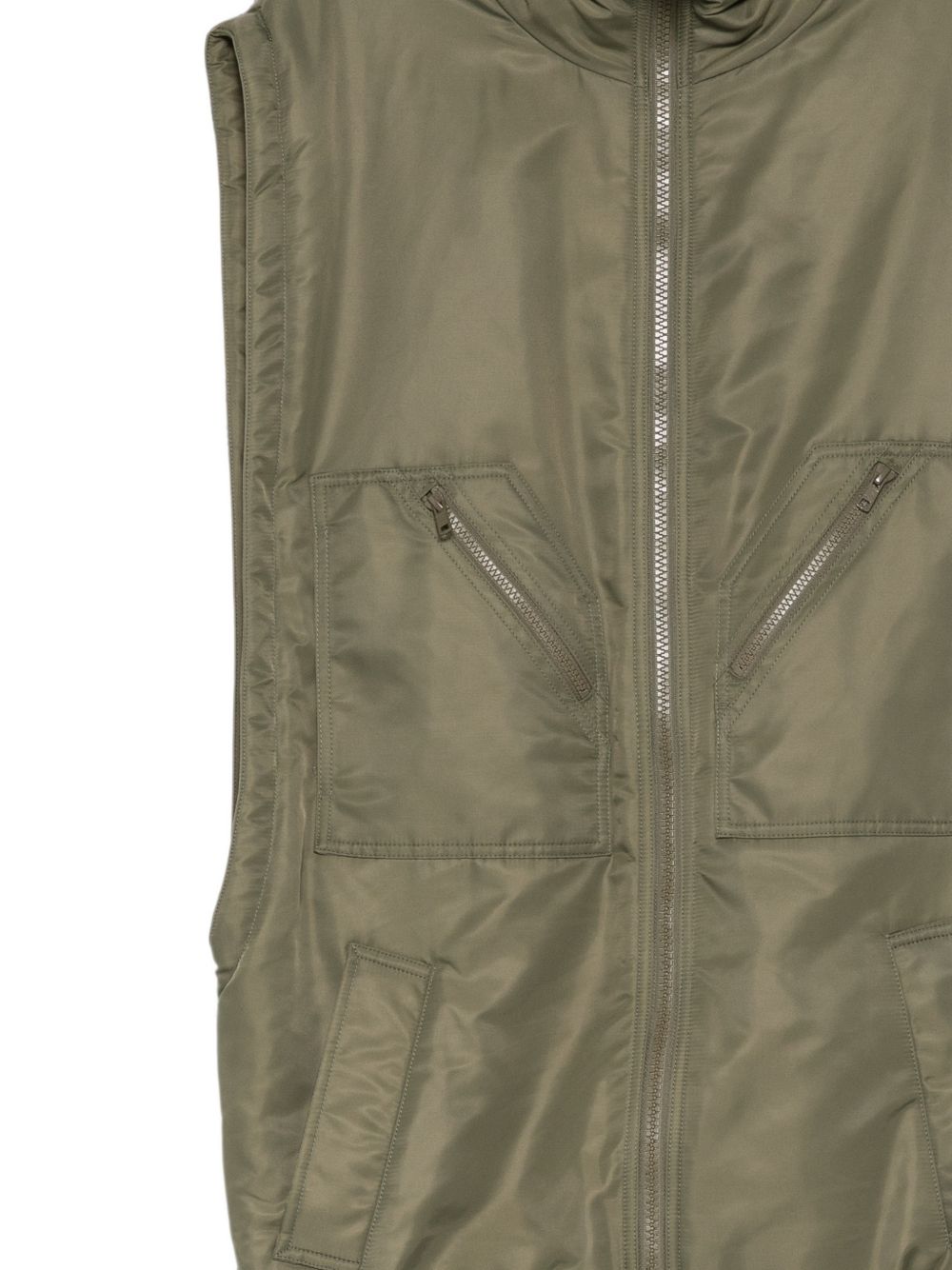 OVERSIZED DOWN VEST