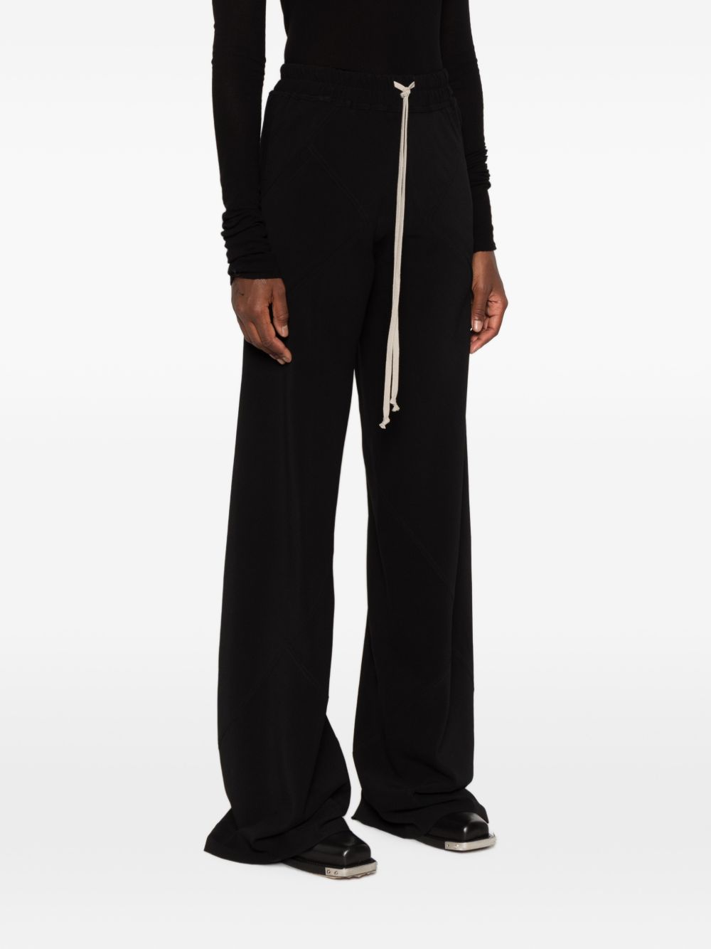 WIDE-LEG TROUSERS