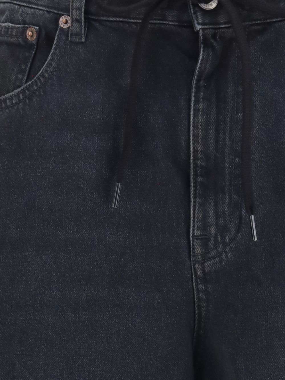 WIDE-LEG DENIM JEANS