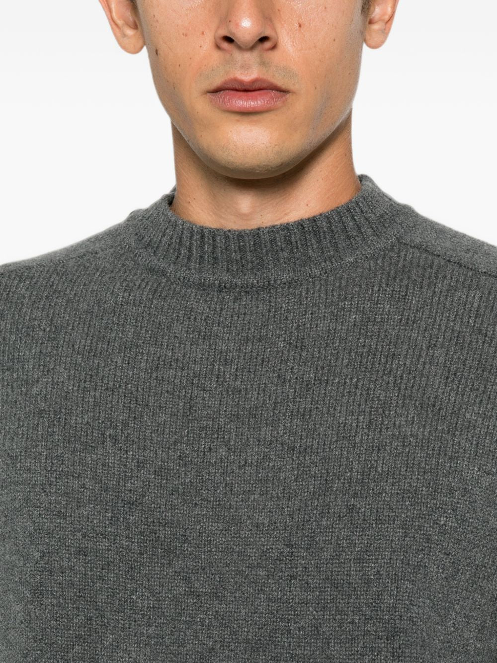 CASHMERE CREWNECK SWEATER