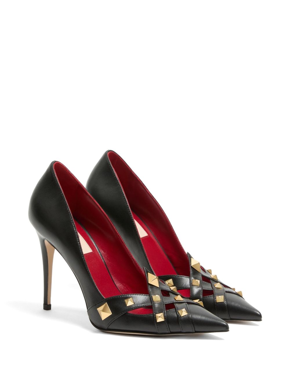 STUDDY LEATHER PUMPS
