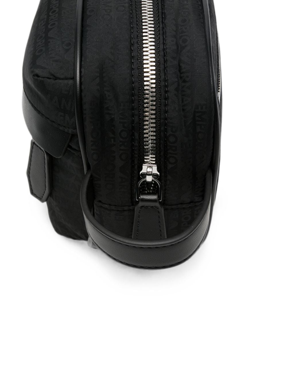 LOGO BEAUTY-CASE
