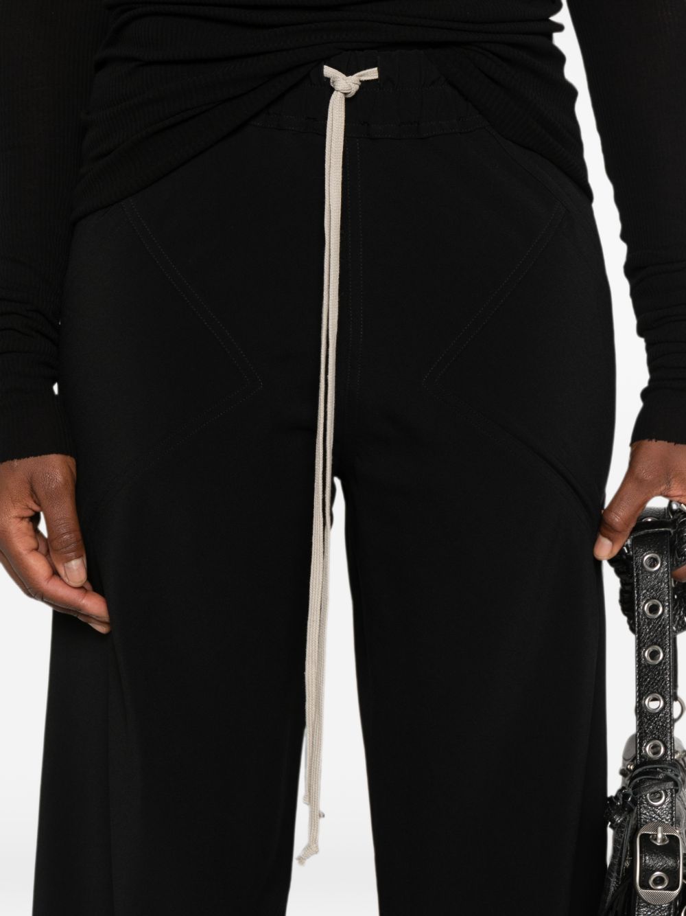 WIDE-LEG TROUSERS