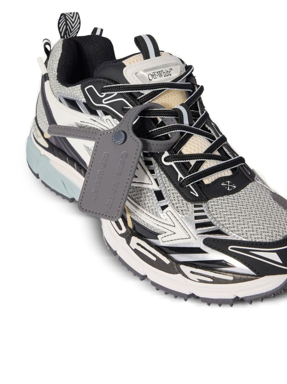 BE RIGHT BACK SNEAKERS