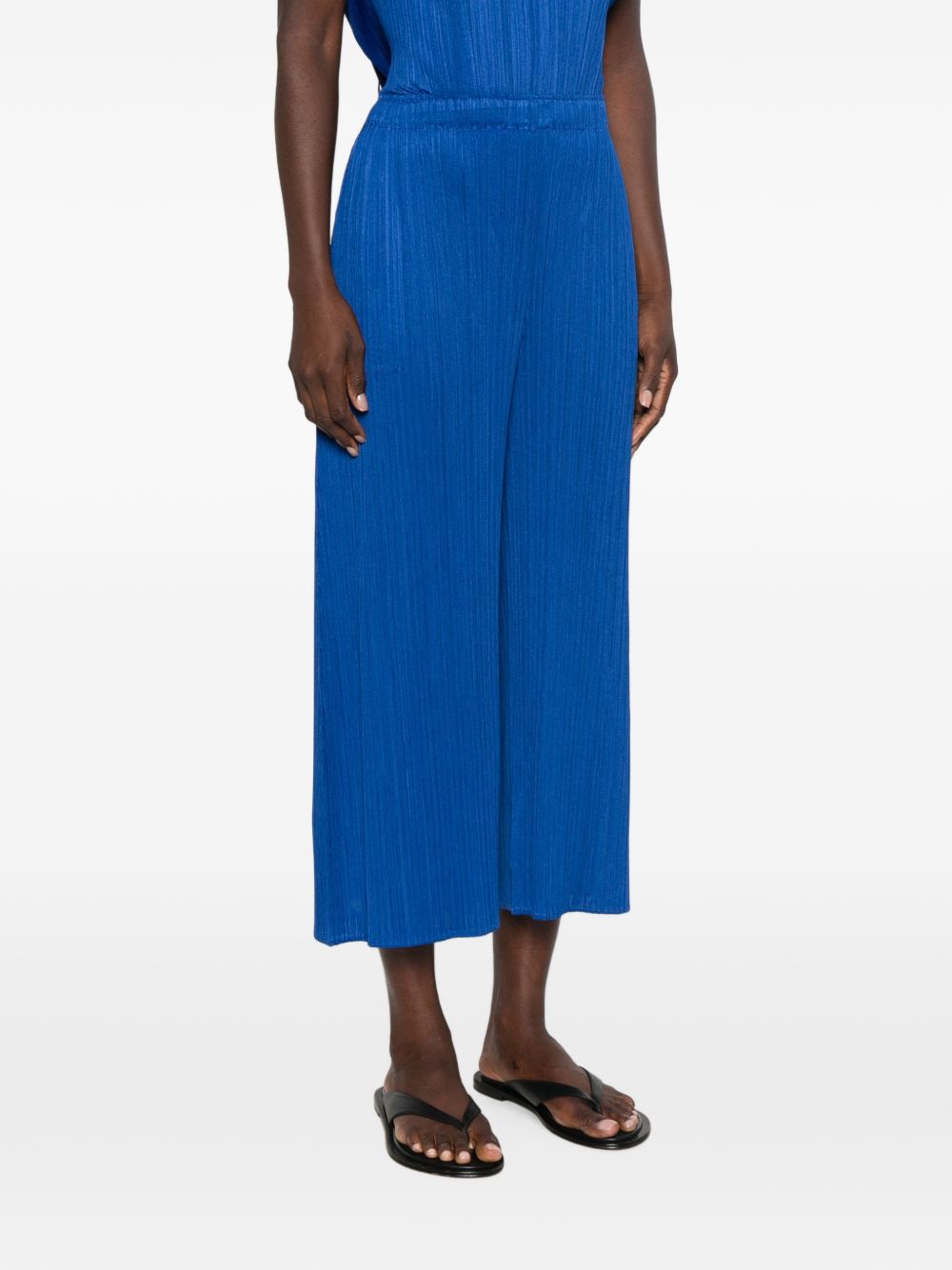 PLEATED WIDE-LEG TROUSERS