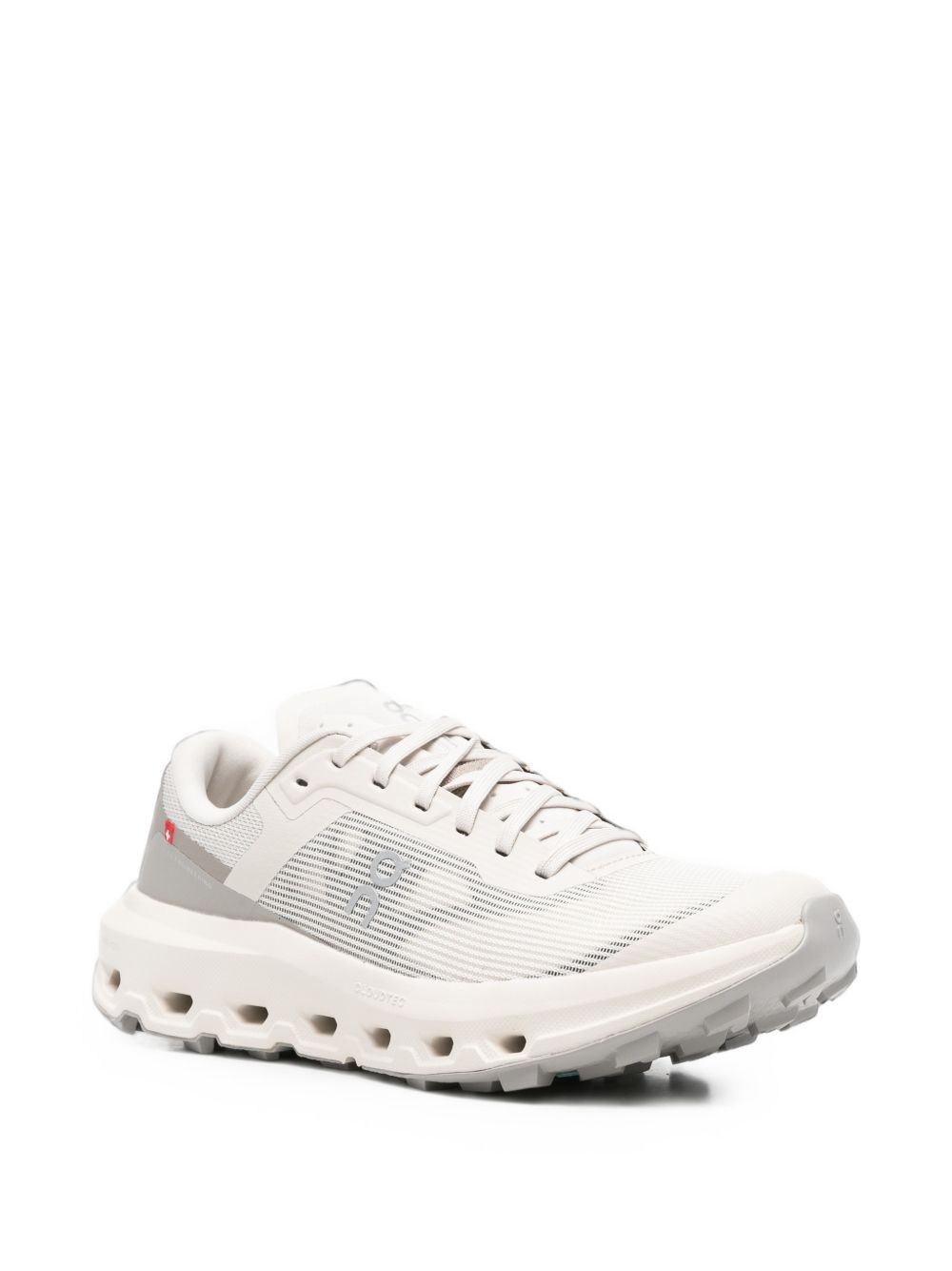 CLOUDVISTA 3 SNEAKERS