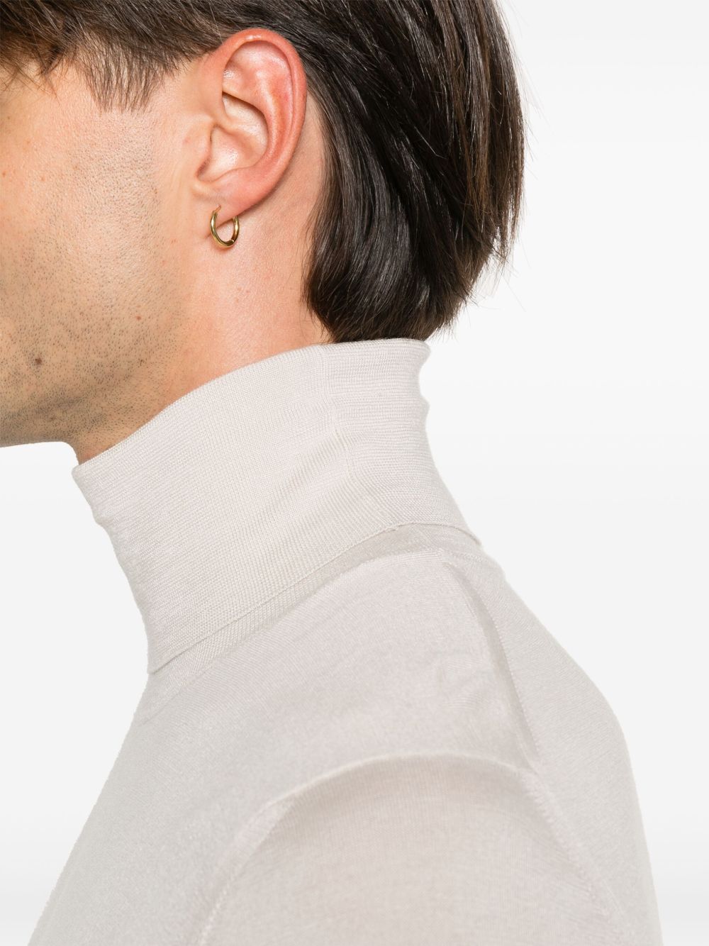 CASHMERE AND SILK TURTLE-NECK SWEATER