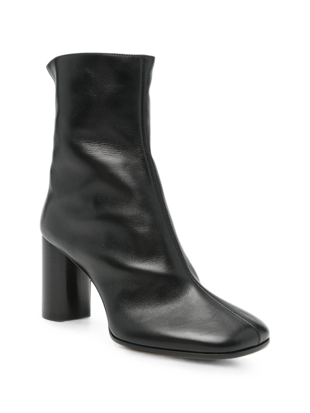 TUG LEATHER ANKLE BOOTS