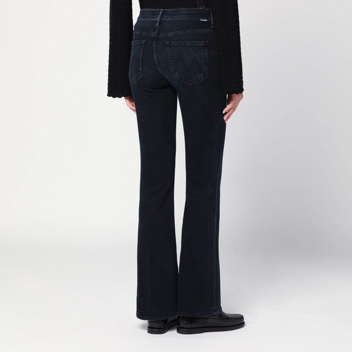 Mother The Weekender cropped jeans in black Mother 