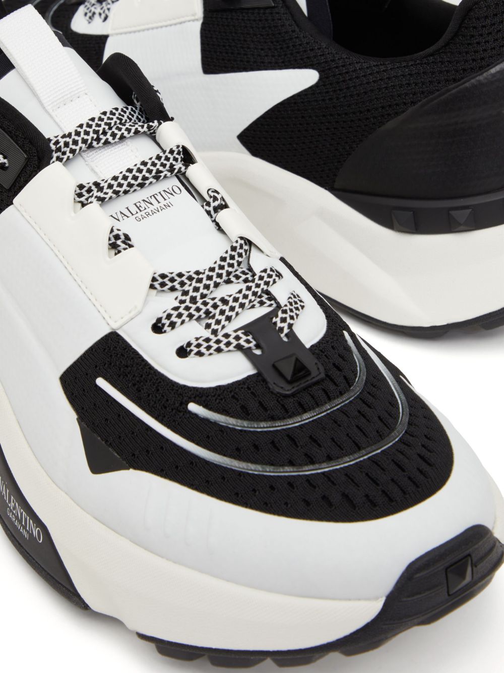 Valentino Garavani True Act panelled sneakers Valentino Garavani