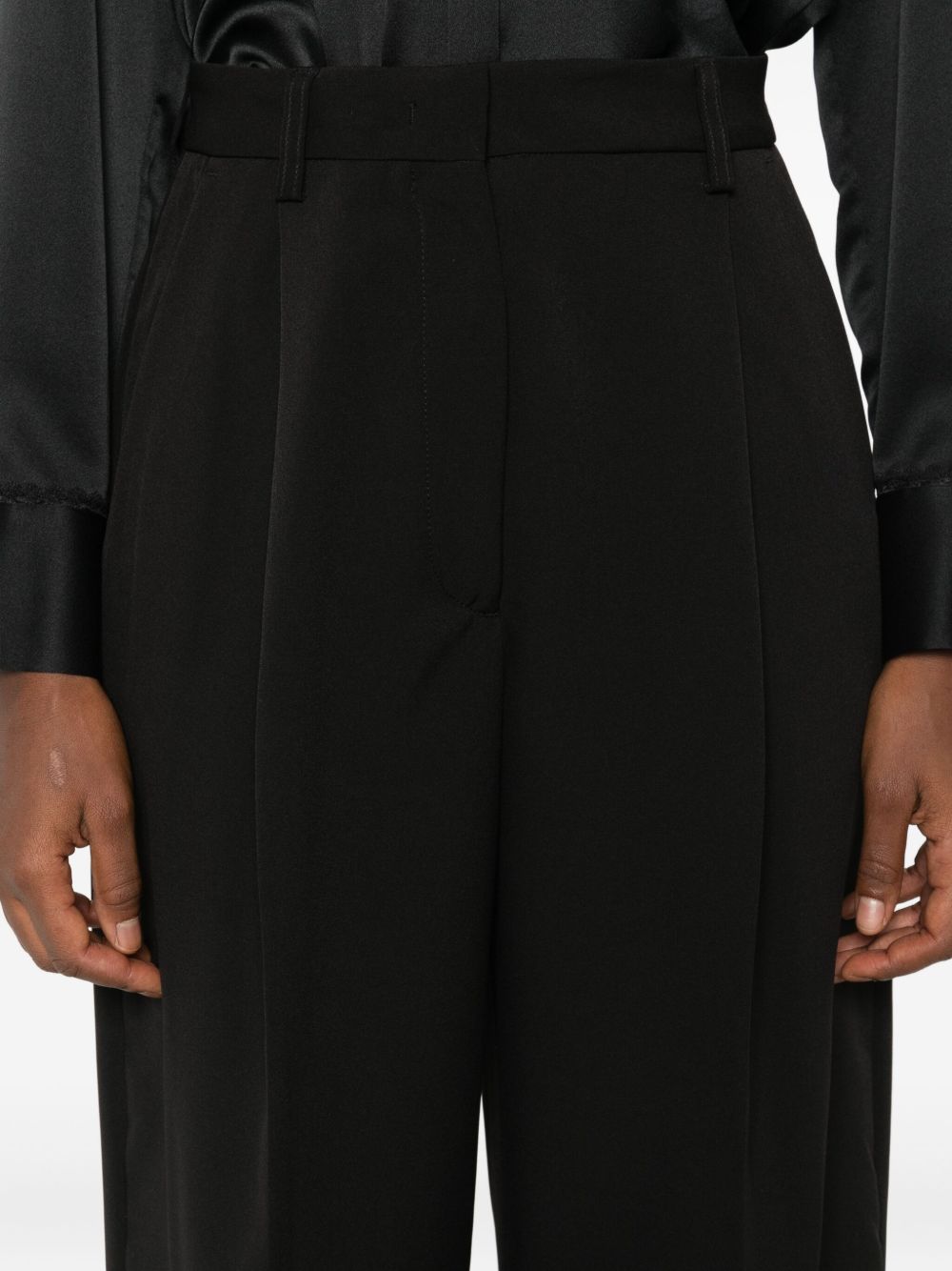 THE LATEST Trousers Black THE LATEST 