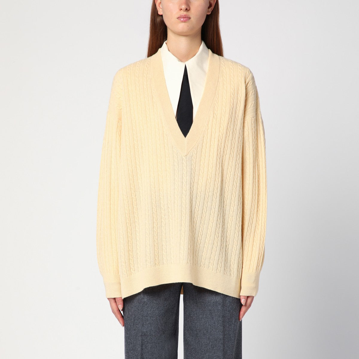 the garment Light yellow Como over pullover the garment 