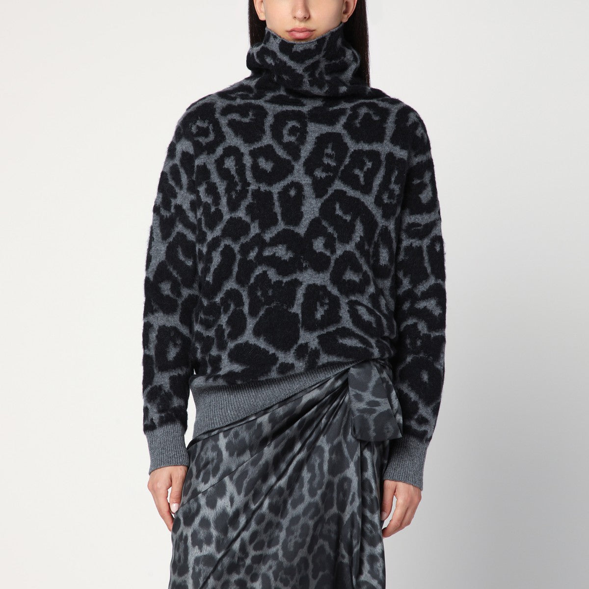Stella McCartney Leopard print turtleneck sweater in wool Stella McCartney 