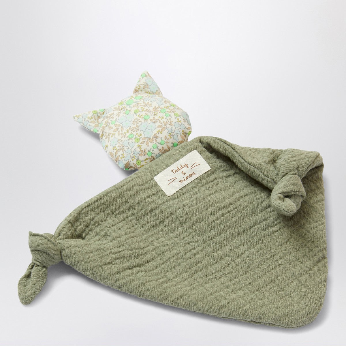 Teddy & Minou Sage green muslin doudou with kitten Teddy & Minou 