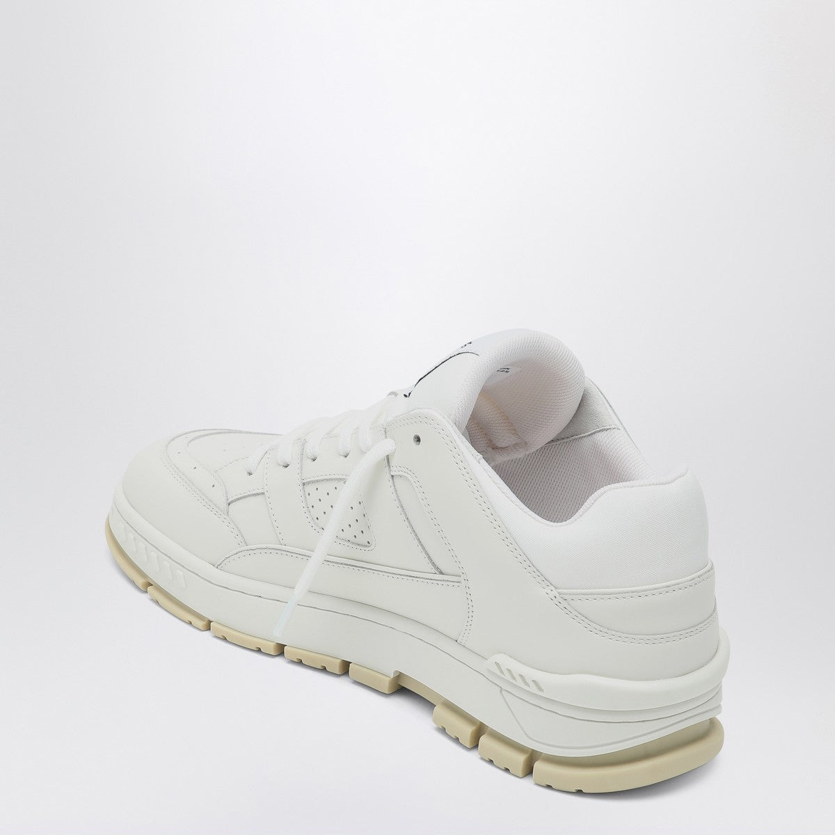 Axel Arigato White/beige Area Lo sneaker Axel Arigato 