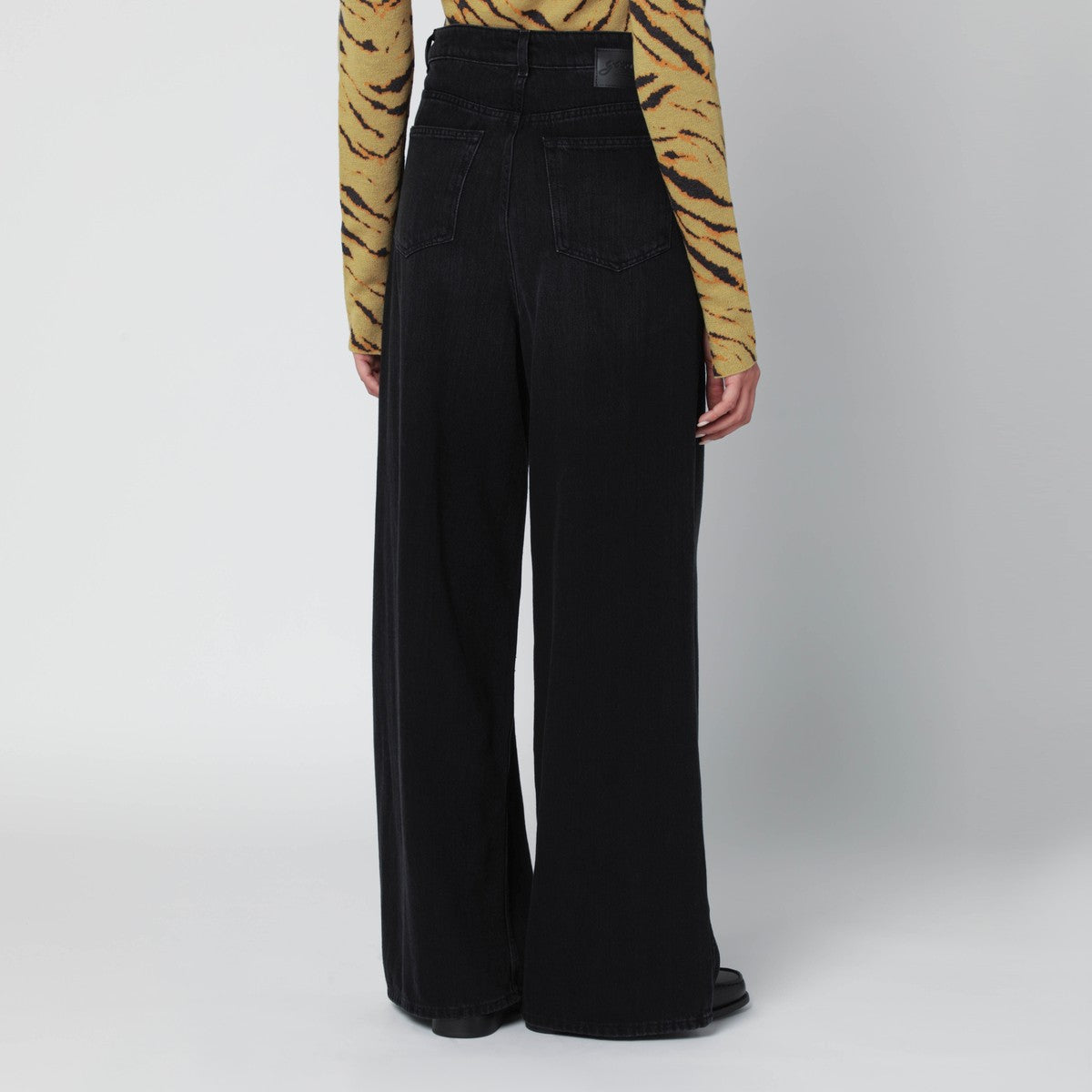 GANNI Black washed-effect baggy jeans Ganni 
