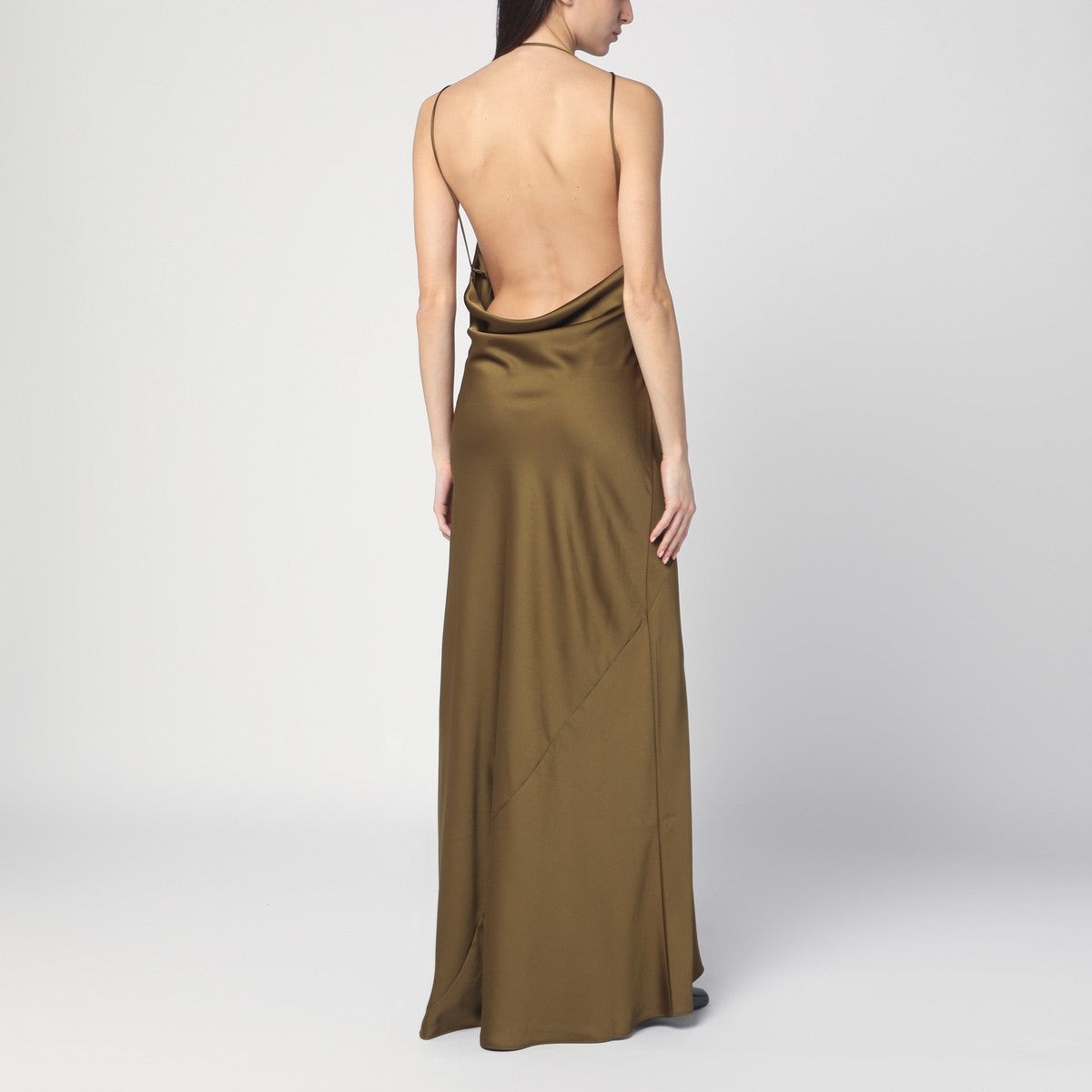 The Andamane Kaki dress with an open back The Andamane 