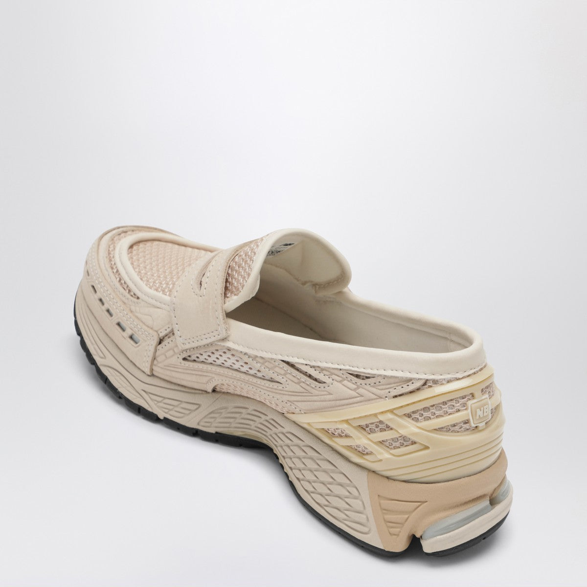 New Balance Beige 1906L loafer sneaker New Balance 