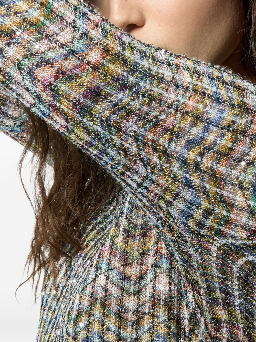 ZIG ZAG MOTIF CRENWECK SWEATER