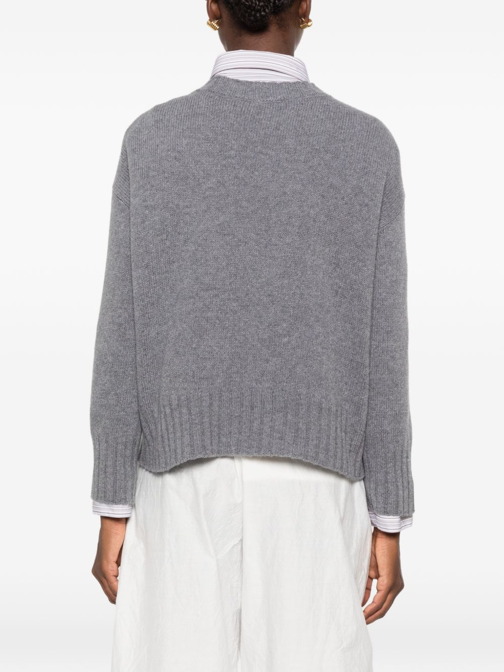 WOOL V-NECKED CARDIGAN