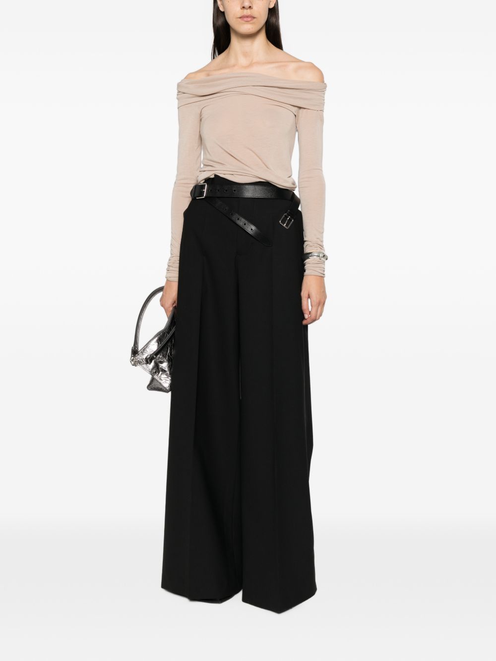 OFF-SHOULDER TOP