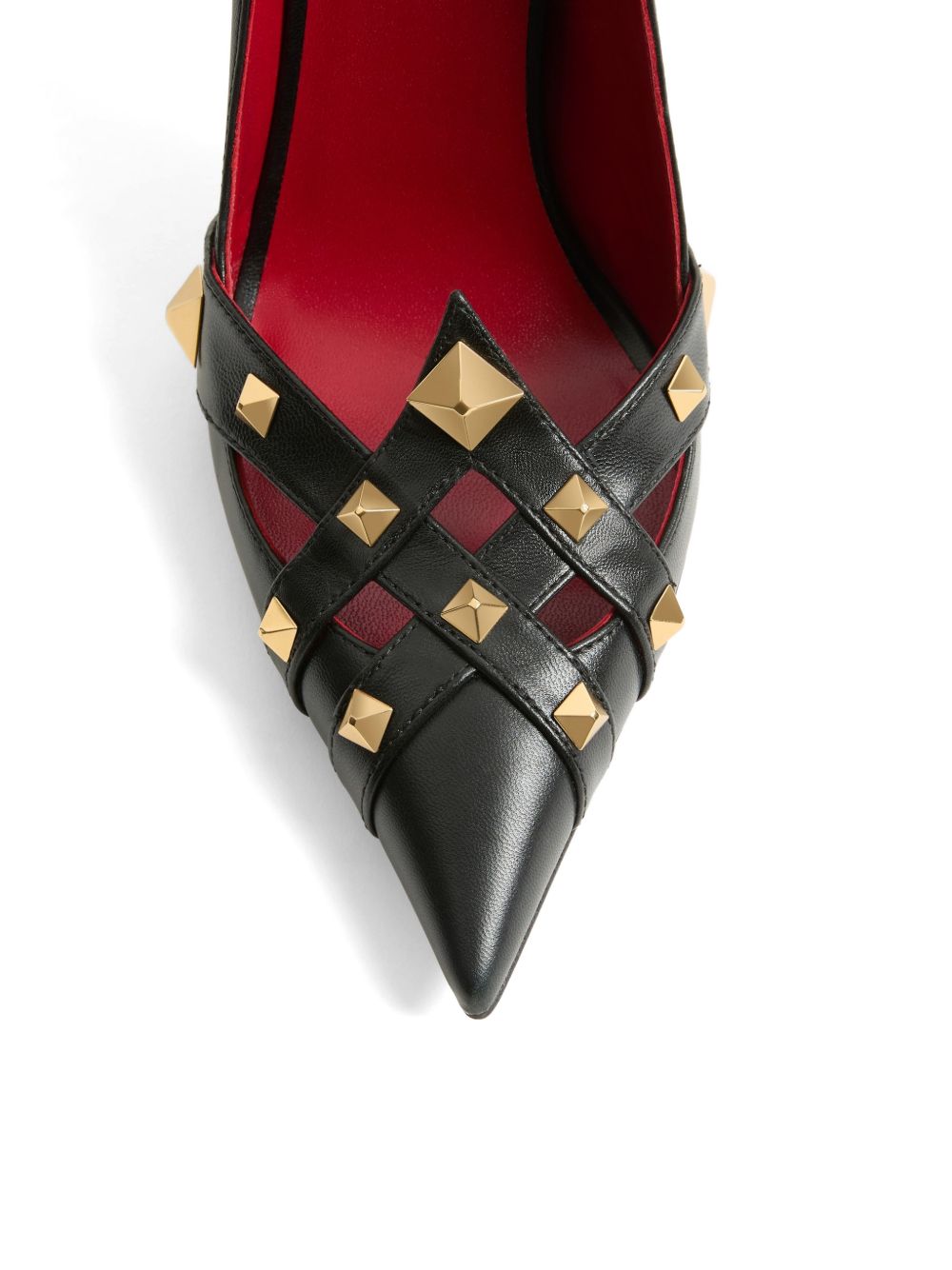 STUDDY LEATHER PUMPS