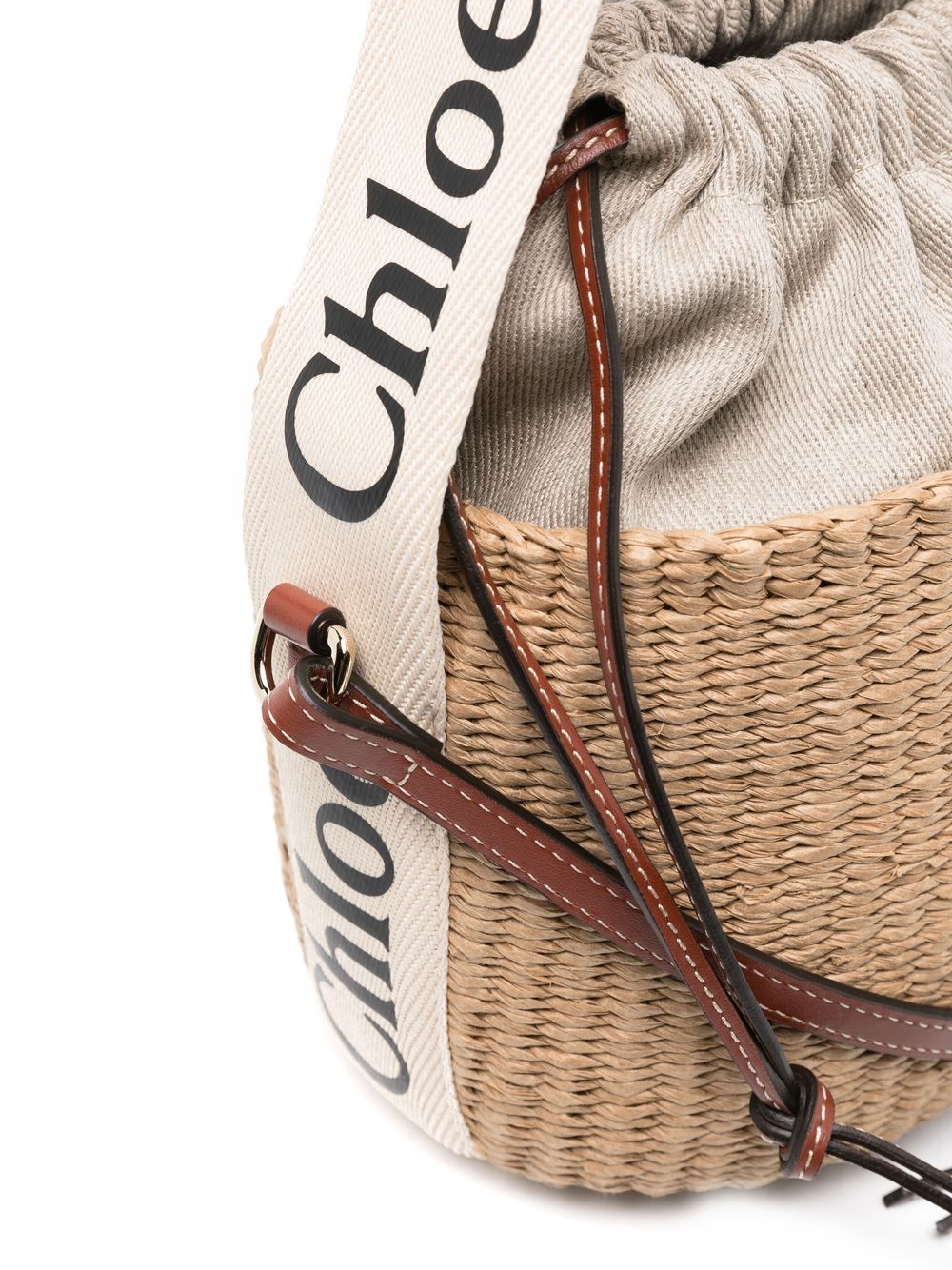 WOODY SMALL STRAW BUCKET BAG