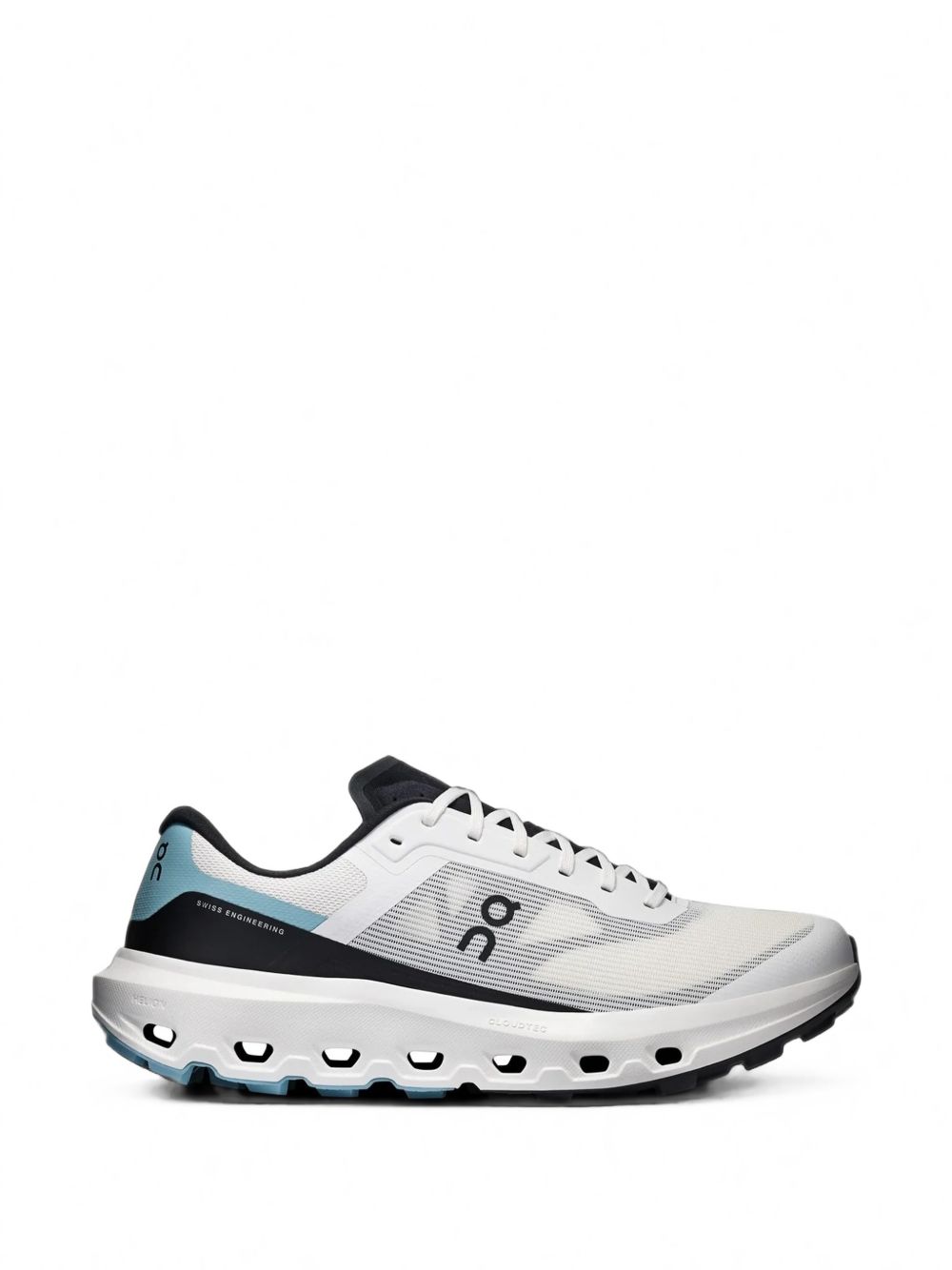 CLOUDVISTA 3 SNEAKERS