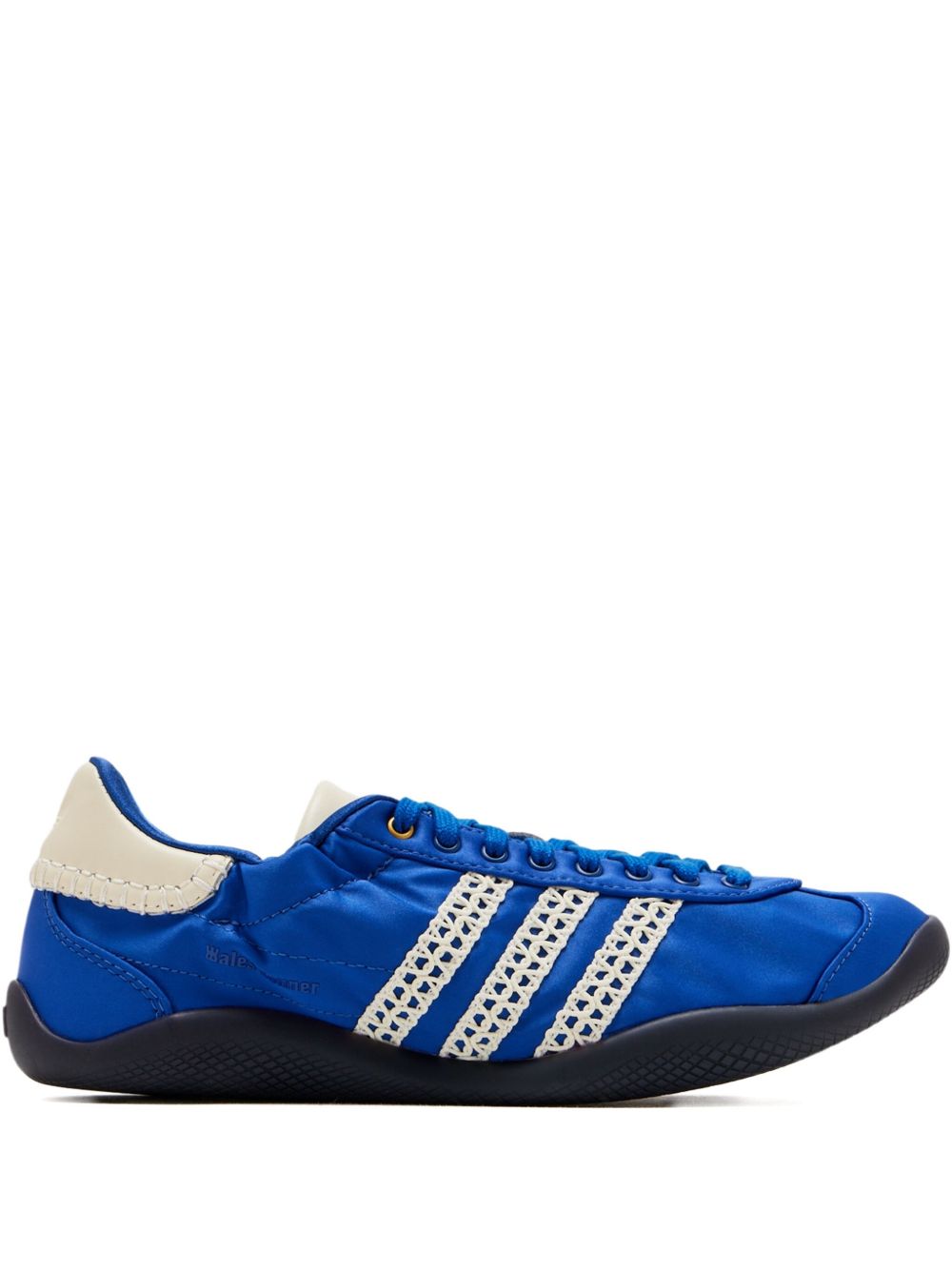 KARINTHA SNEAKERS